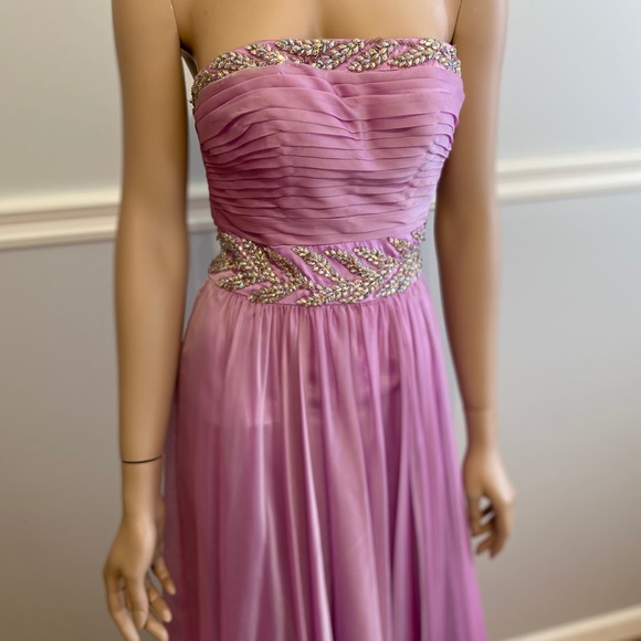 La Femme lavender beaded prom gown size 00 - Picture 2 of 8